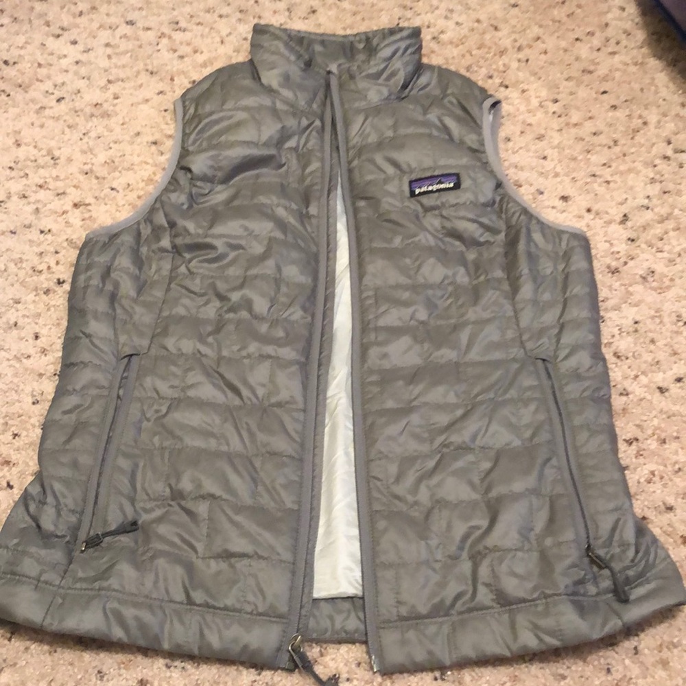 Women’s Grey size Md Patagonia Vest